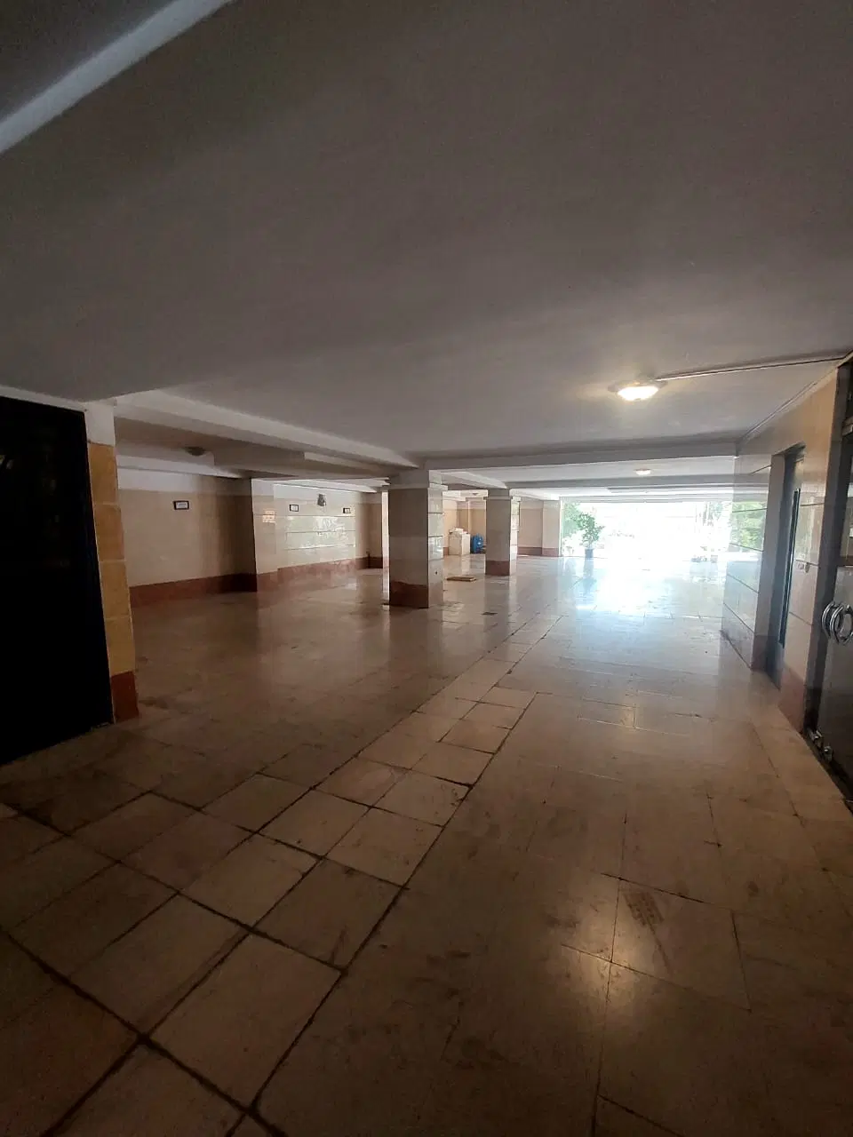 اپارتمان ۱۰۲ متری شهرداری کمالشهر گلستان ۱۳