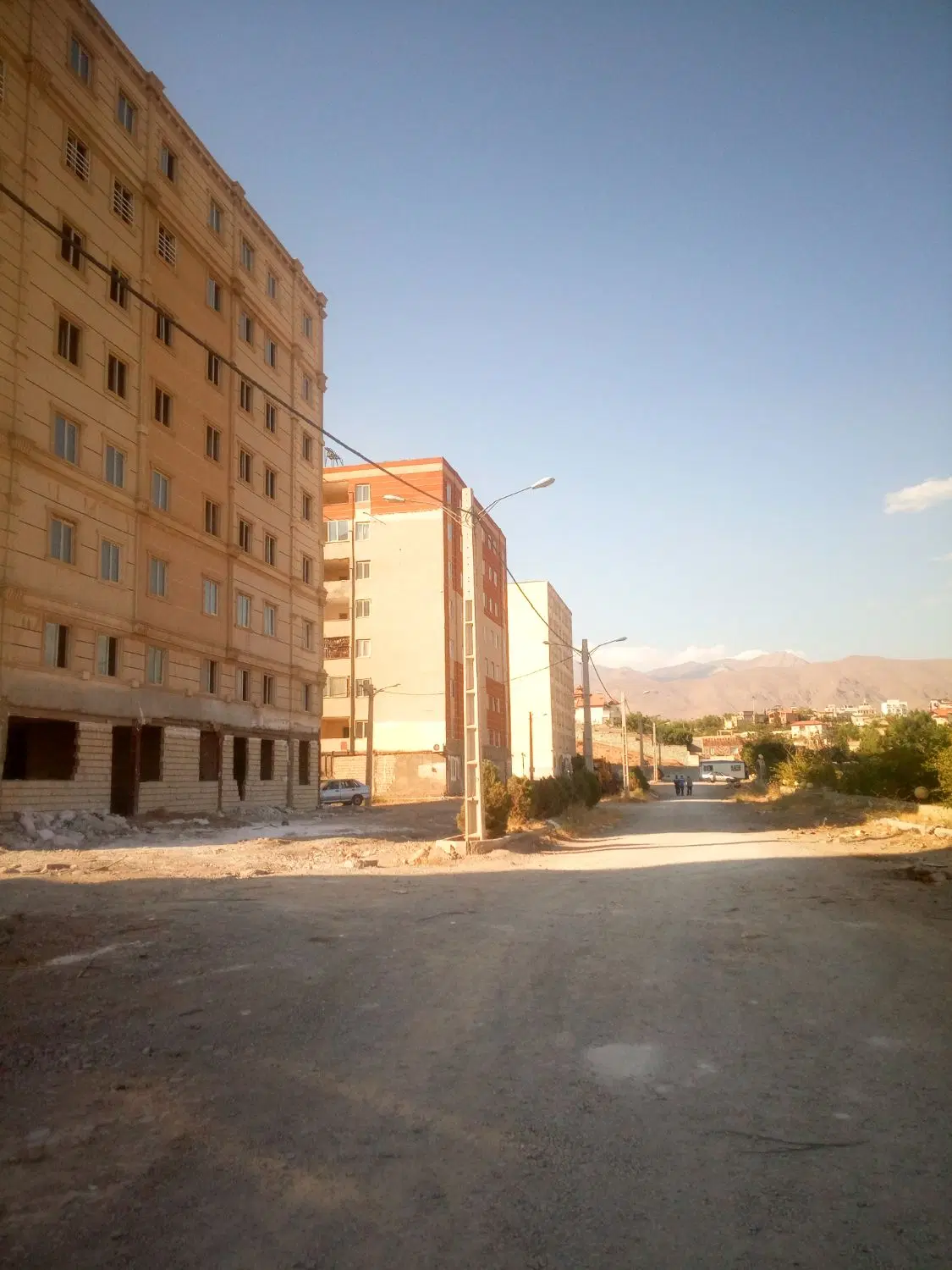 فروش یک واحد آپارتمان 95 متری روبرو باغشهر