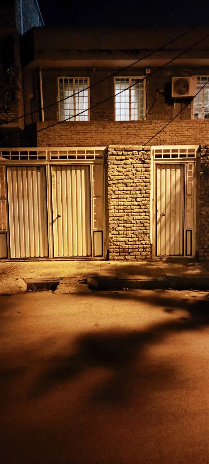 اجاره واحد دو نبش راه جدا  خیابان 8 شهریور
