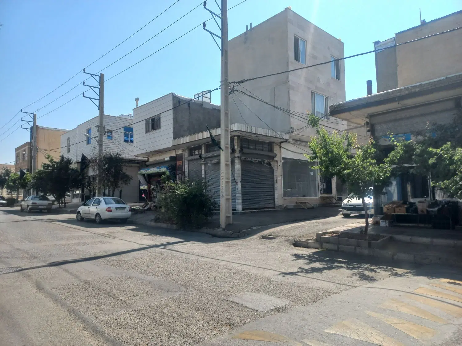 اجاره مغازه زیباشهر ۲۰ متر بغل نبش