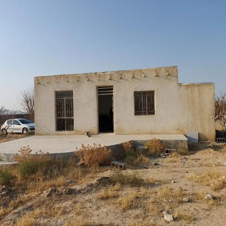 زمین ۴۰۰۰متر پشت پاسگاه زیارت