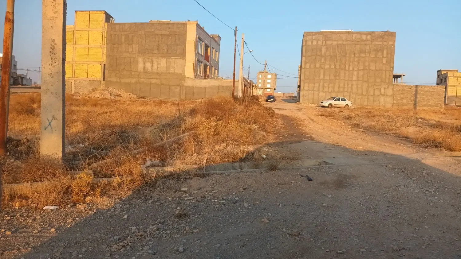 امتیاز زمین دانشوران