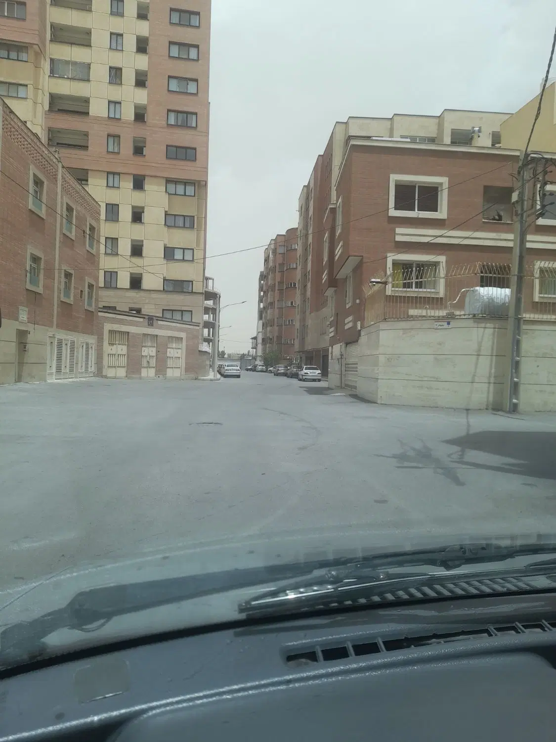 منزل ۳طبقه دو نبش