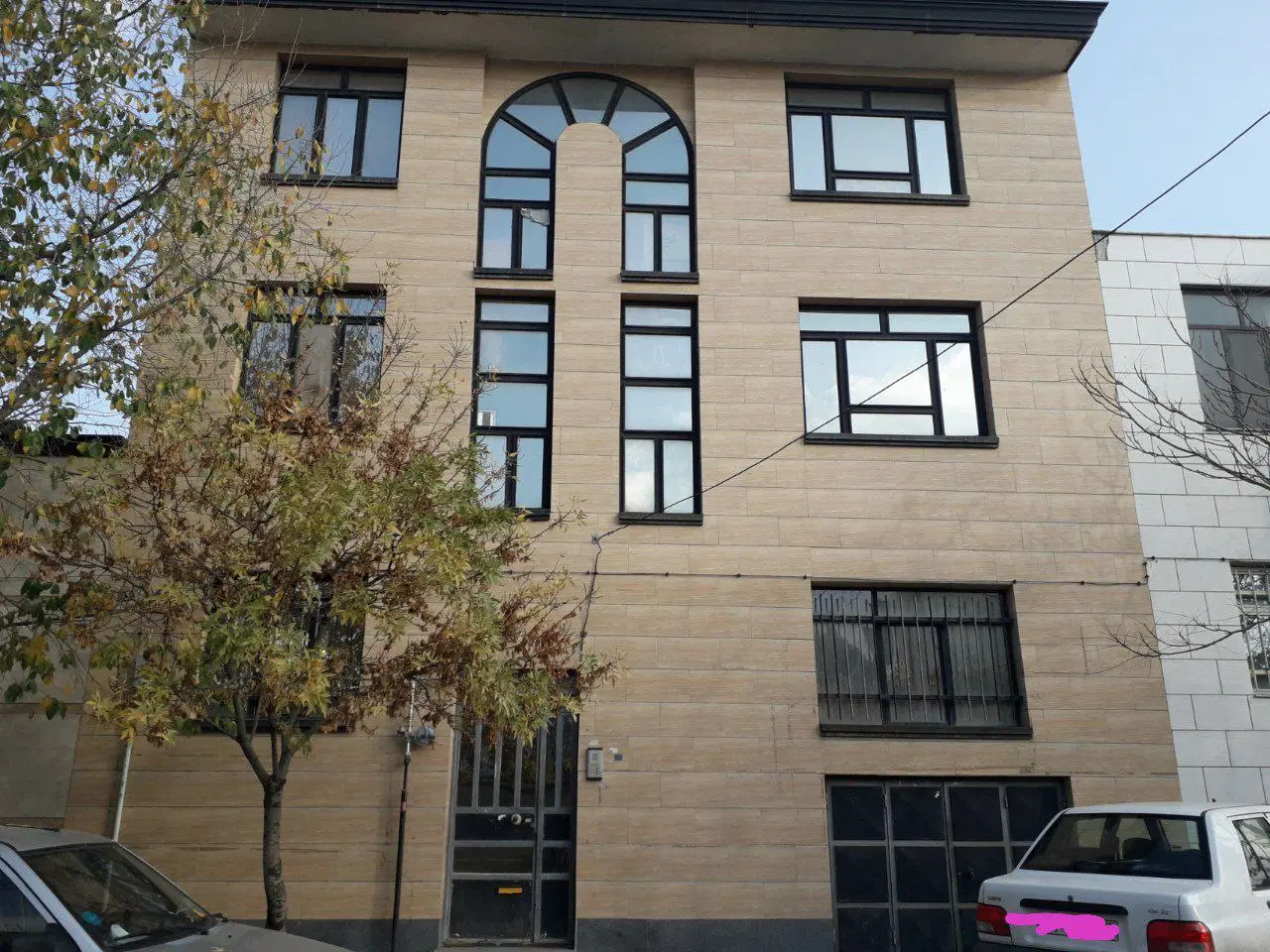 منزل مسکونی در قلب شهرک مدنی