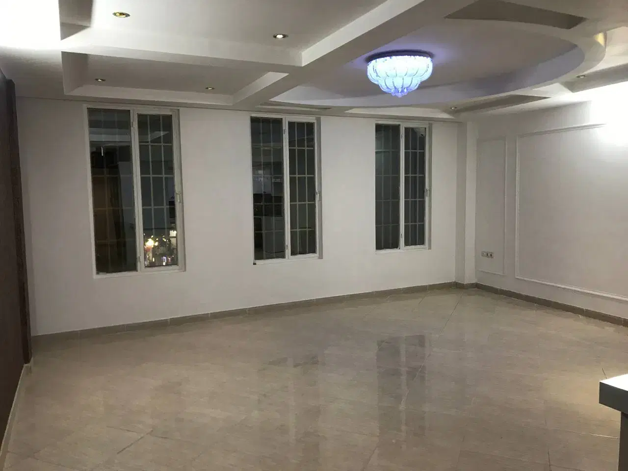 فروش آپارتمان عبادی ۱۸