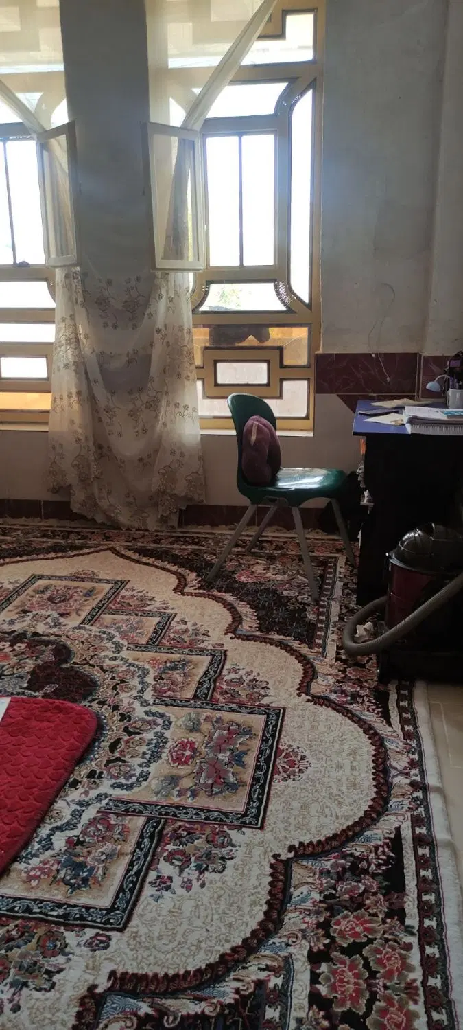 یک واحد اپارتمانی حال پزیرایی 3سه فرشه 1اتاق خواب