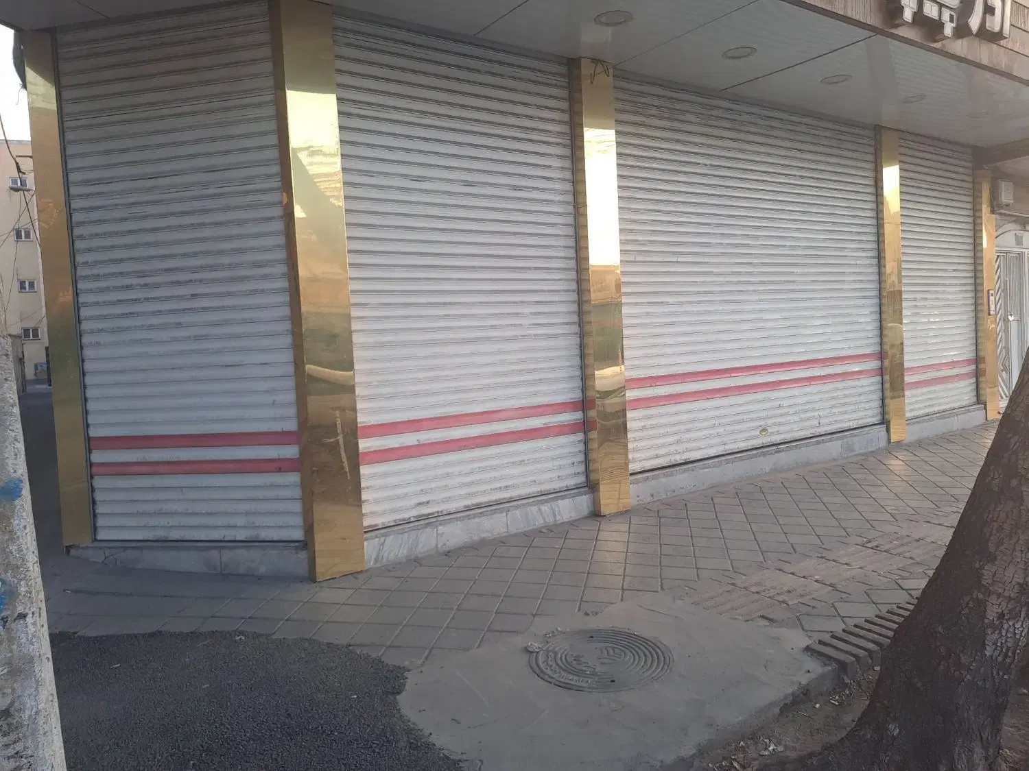 ۱۰۰مترتجاری