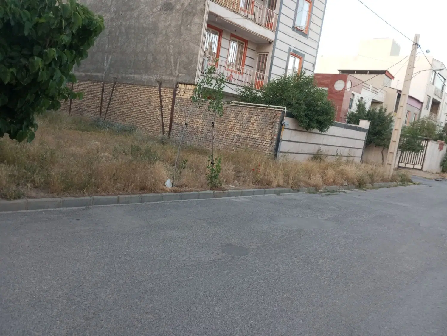 فروش زمین شاهد