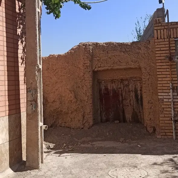 زمین سرارود