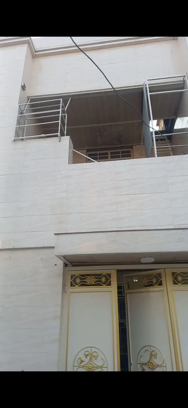 رهن منزل ویلایی.انقلاب،سر خیابان، ماشین رو