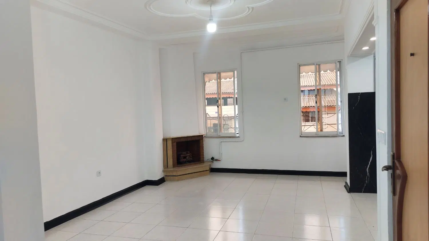 آپارتمان ۷۵ متری_کم واحد_پارکینگ اختصاصی