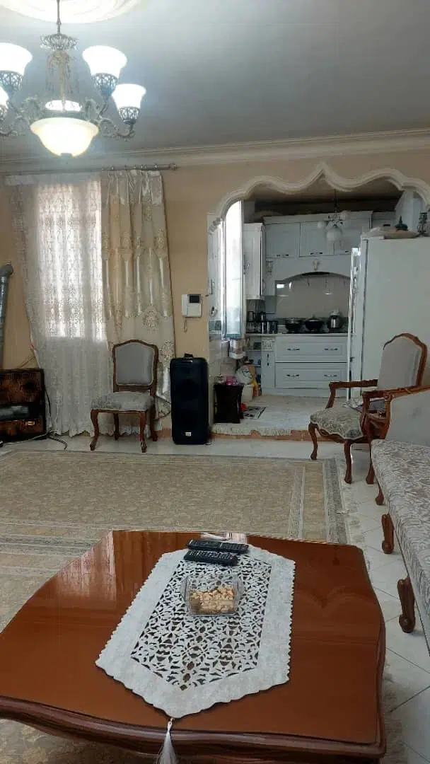 ۵۸ متر _ سند تک برگ _ پارکینگ دار _ سالن مربع