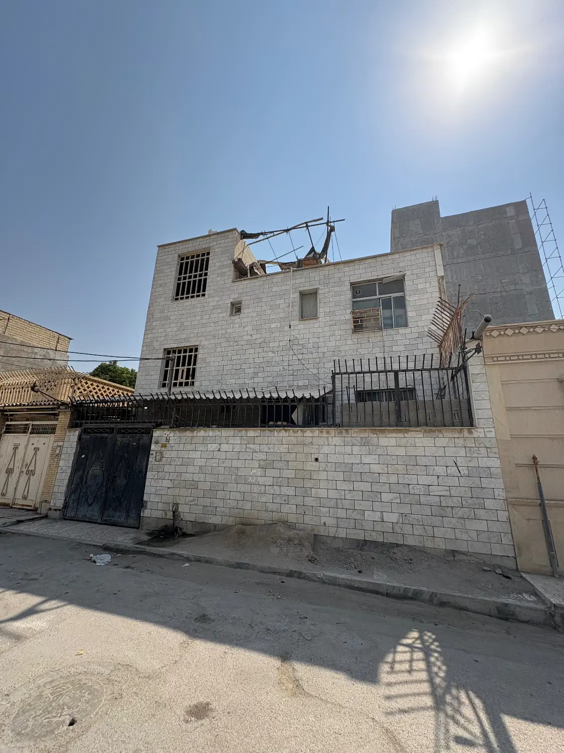 زمین تجاری _ پوشش کامل _ گلشهر