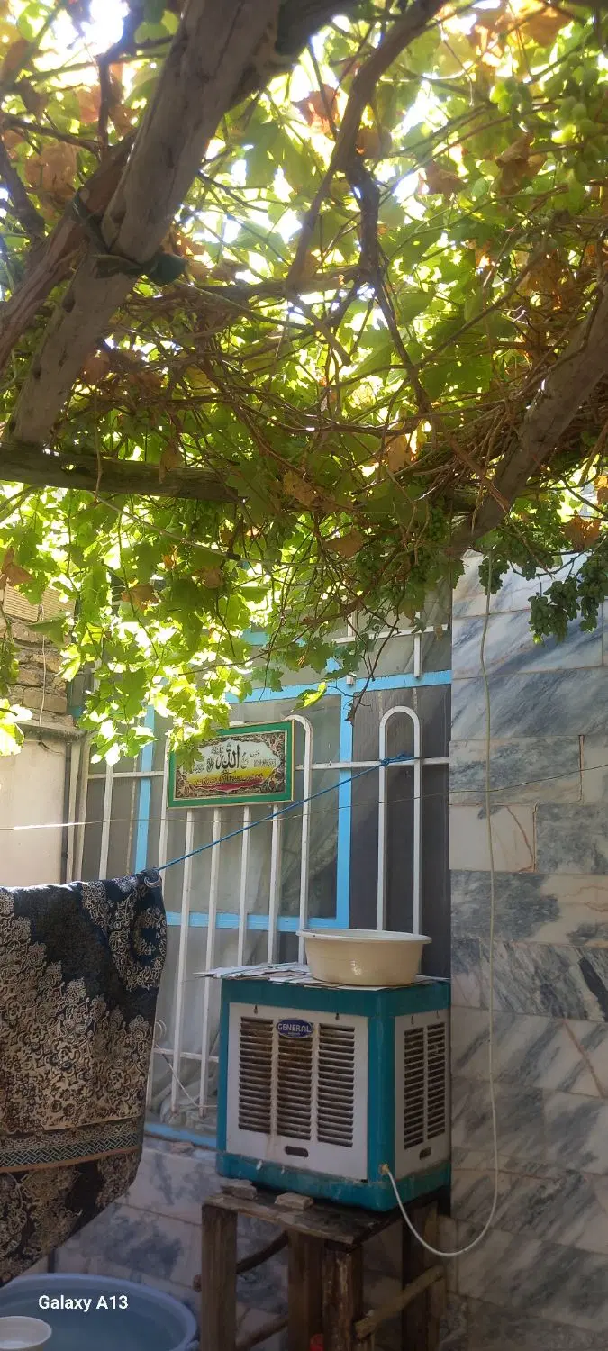 یک طبقه ویلایی دربست.