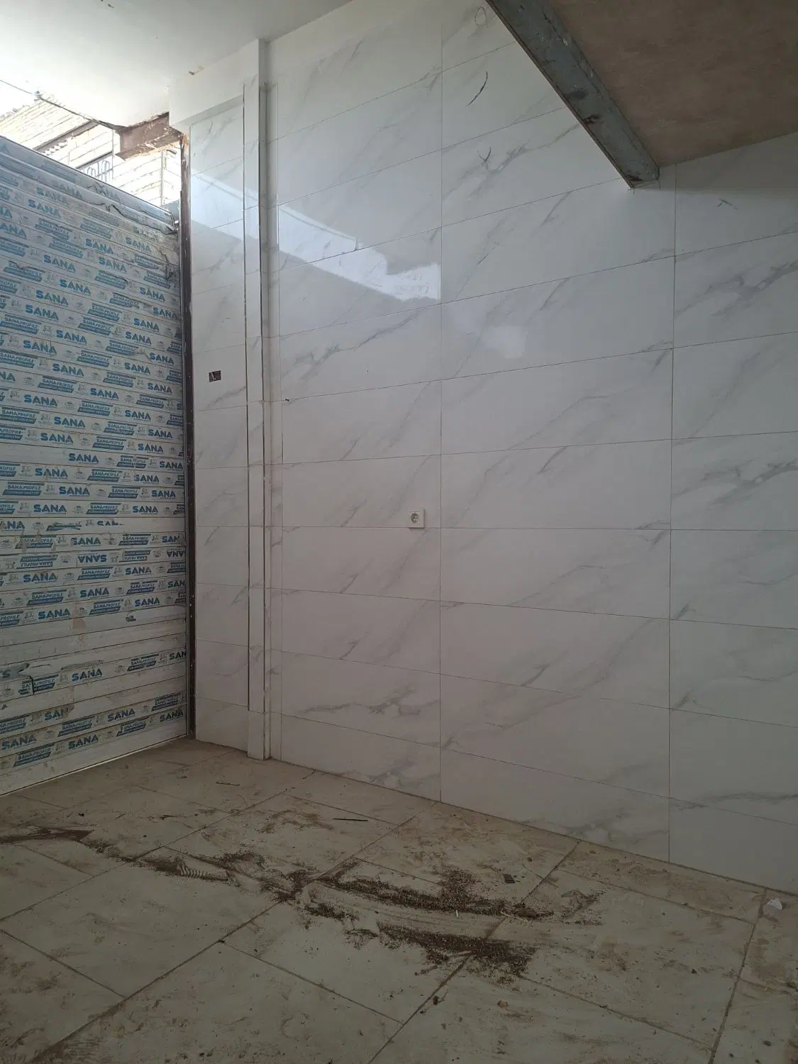 خانه ویلایی  با مغازه