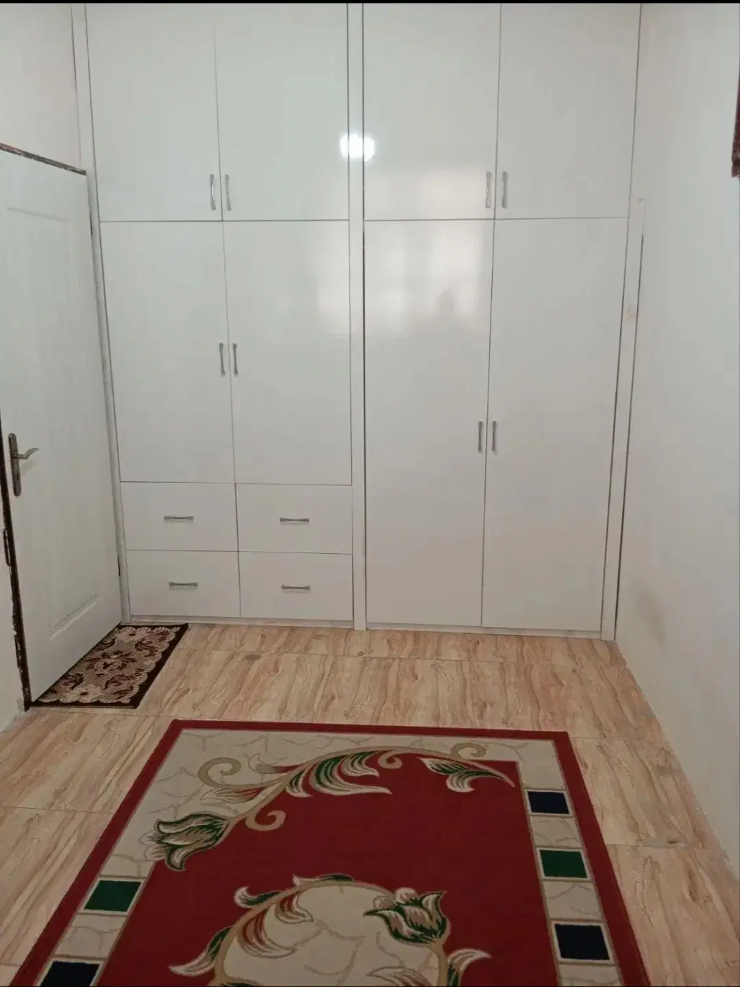 آپارتمان ۱۰۰ متری دو خواب