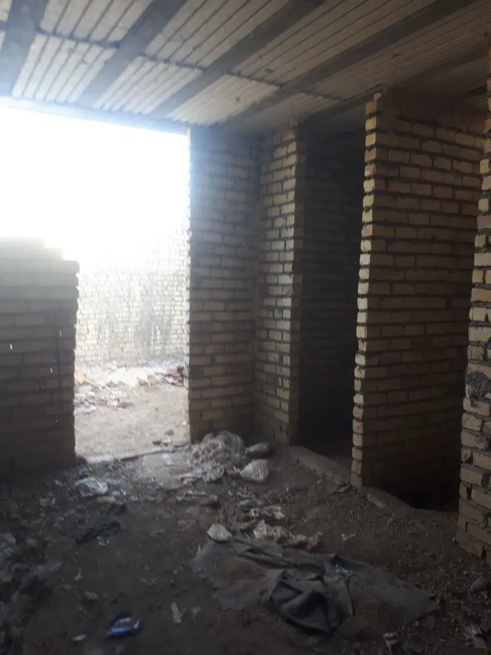 خانه نیمه کاره