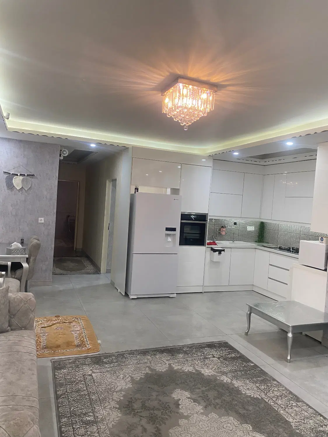 اپارتمان ۱۰۰ متری نوساز امکانات فول