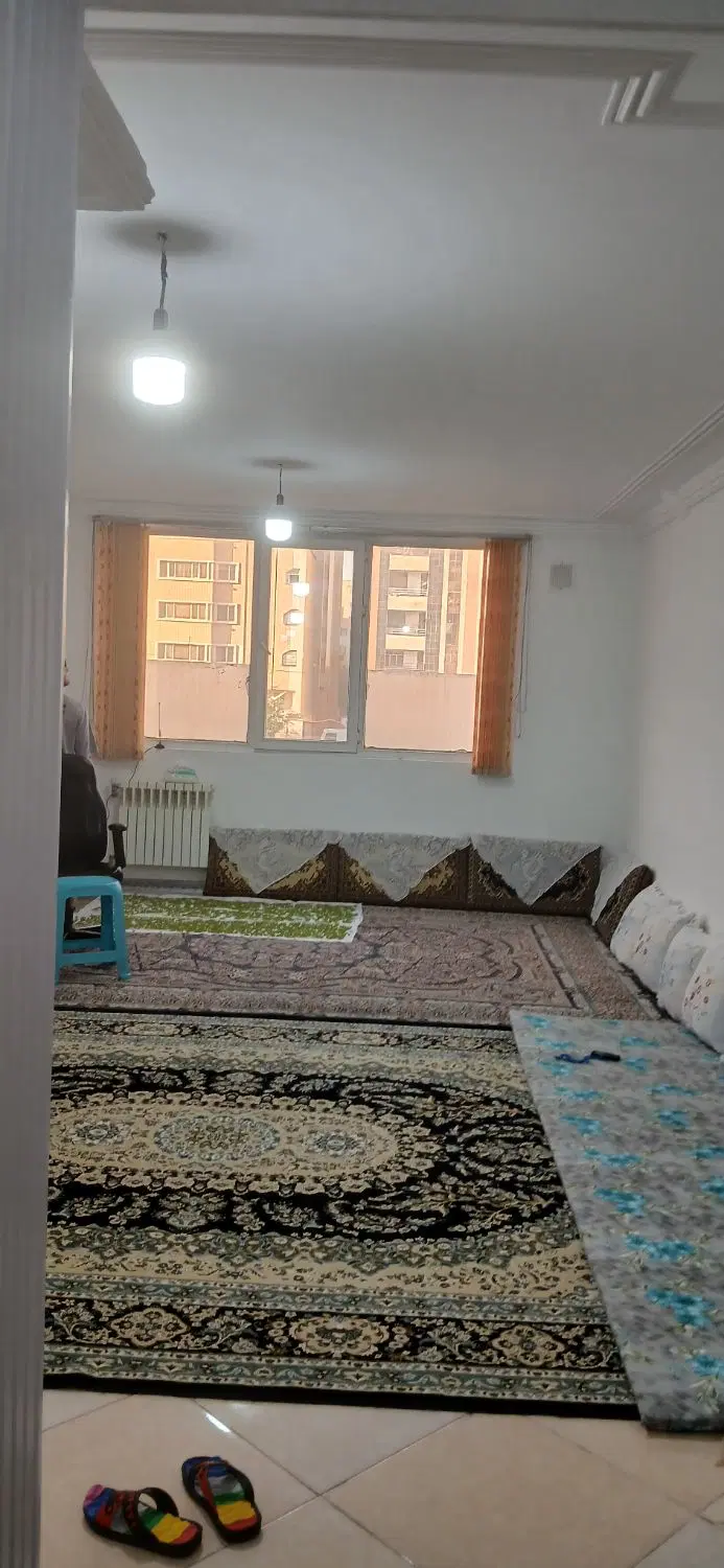 ۲ خوابه بر خیابان پاییز موقعیت خوب