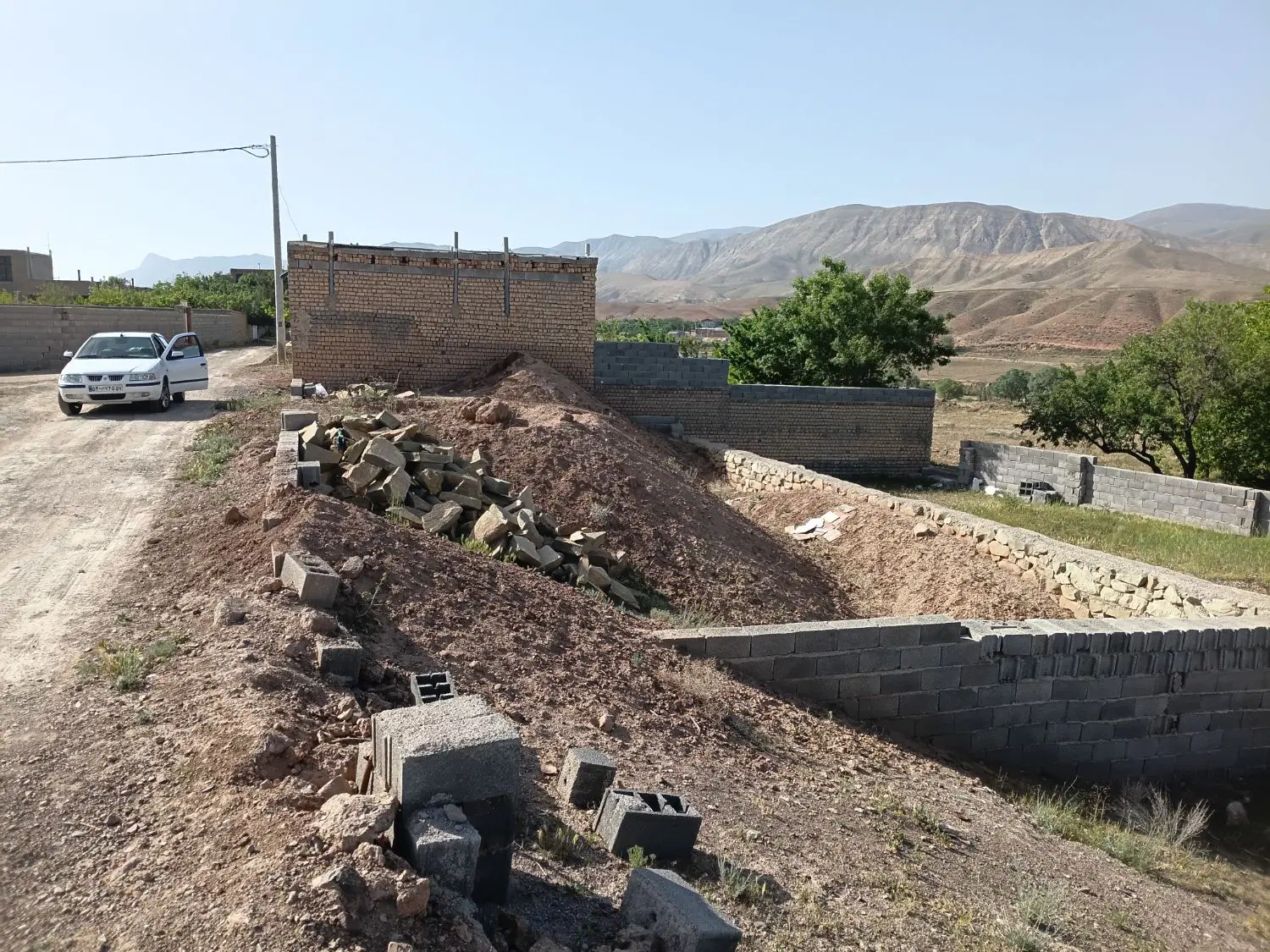 زمین مسکونی ۵ کیلومتری غرق اباد