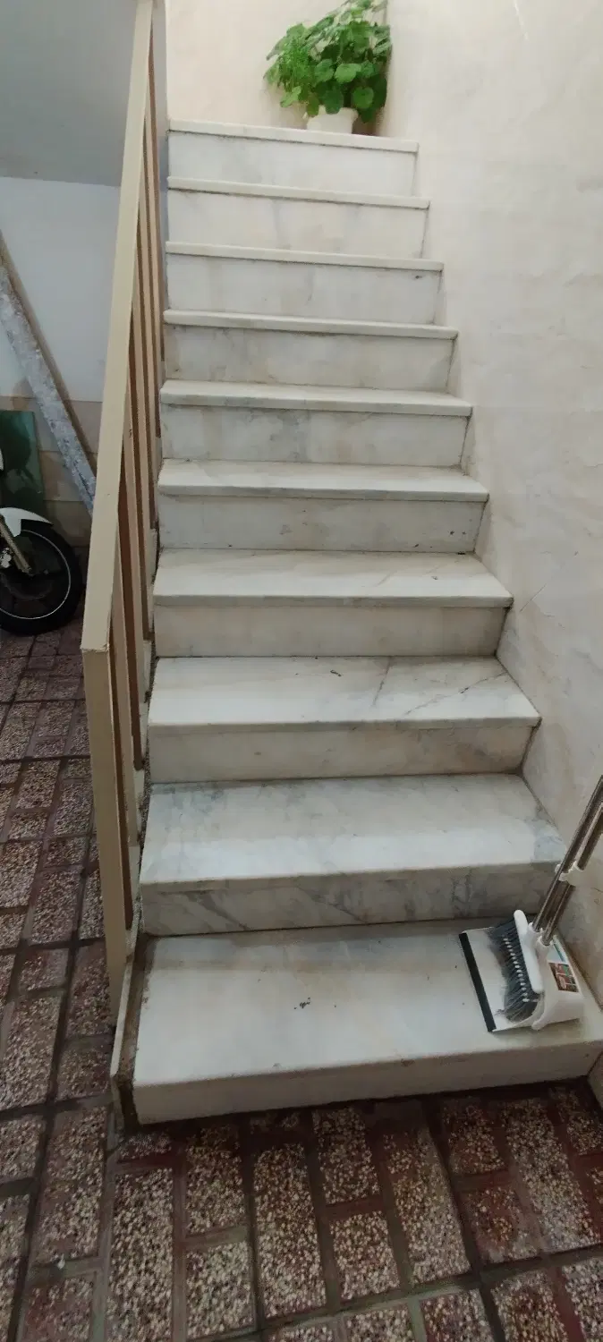 خونه ویلایی در انتهای بلوار جهان نما