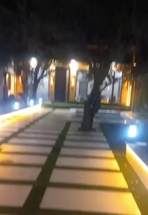فروش و تهاتر باغ ویلای ۳۰۰ متری مدرن و شیک
