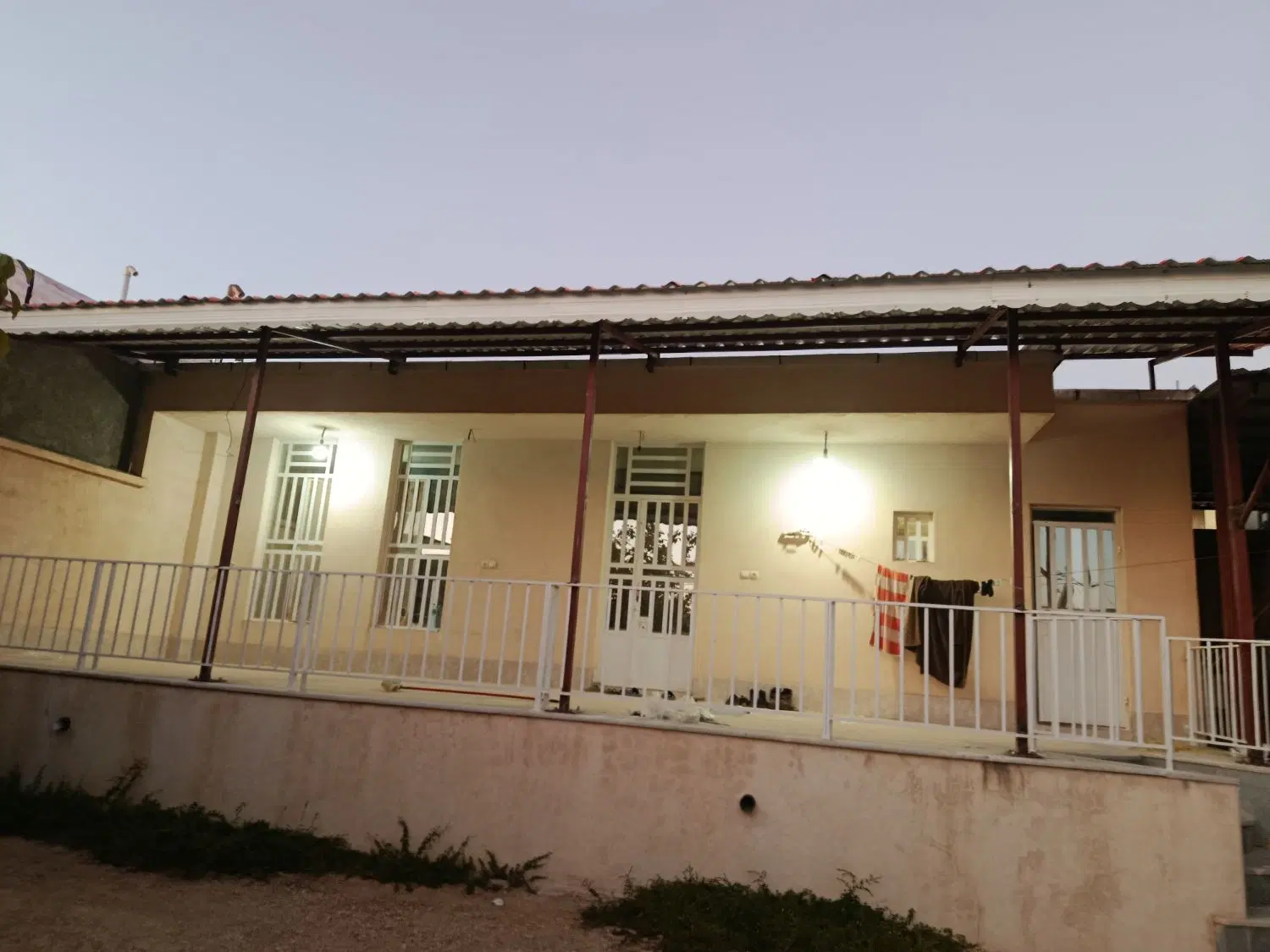 خانه طبقه اول
