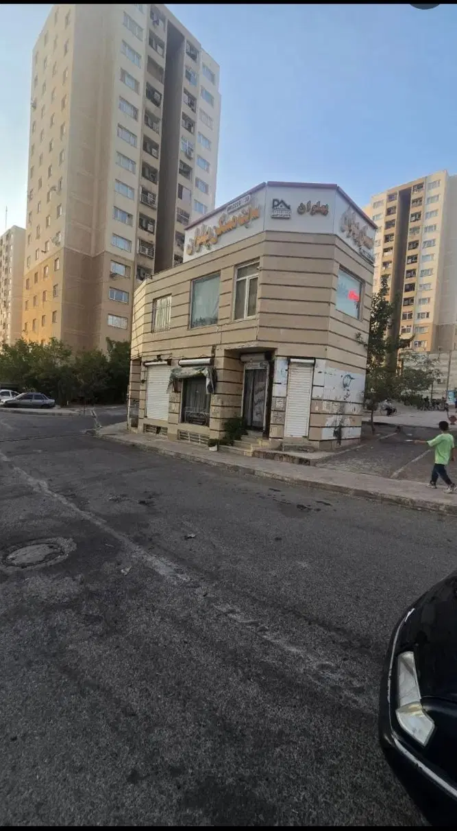 مغازه فروشی فاز ۵ زنبق ۴