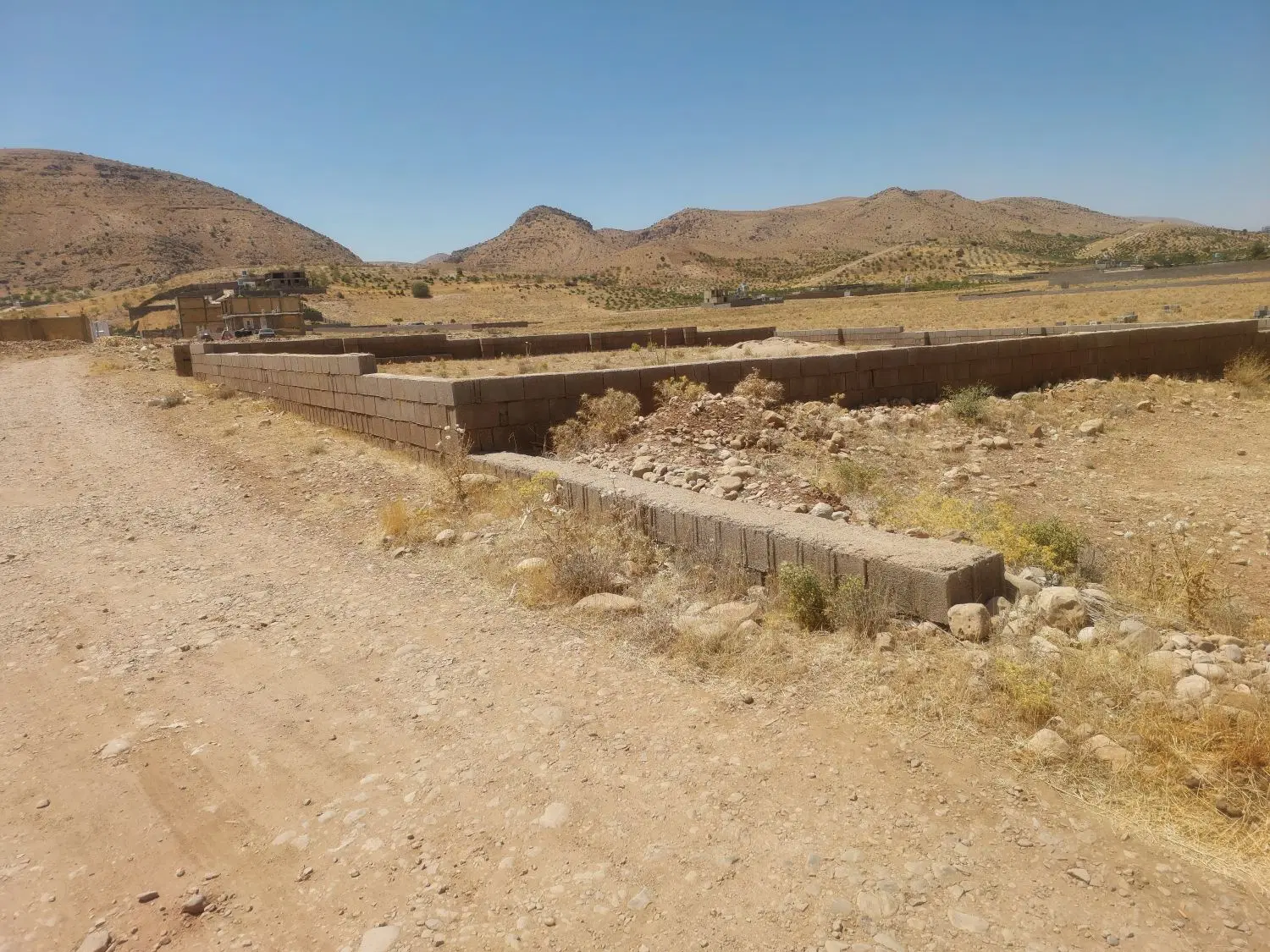 زمین در مسیر توسعه شهر سلامت شیراز فروش بی واسطه