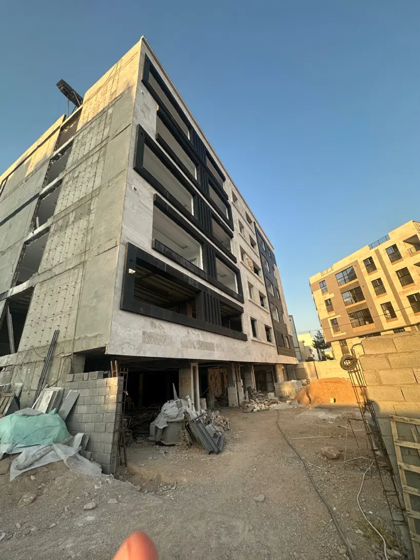 دو خواب ۱۳۰ متری