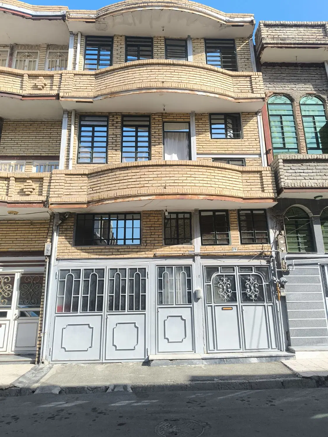 منزل مسکونی در خیابان علامه مجلسی