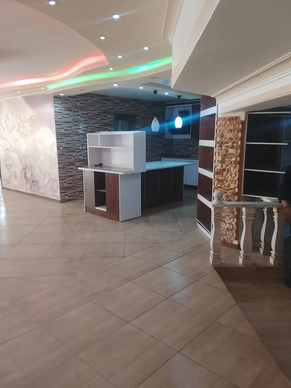 فروش سه خواب یک خواب مستر لوکس و شیک