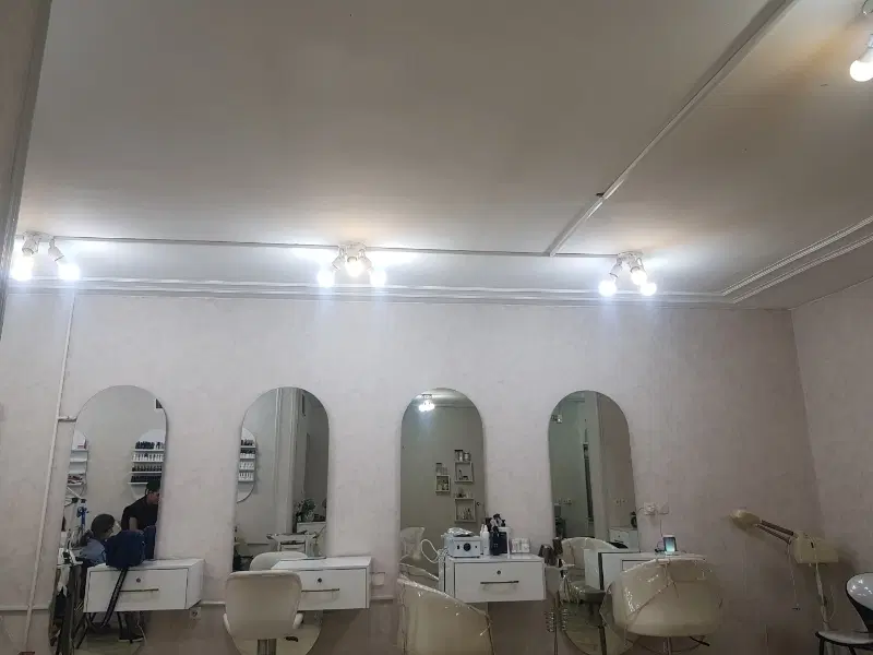 اجاره صندلی وتخت درسالن زیبایی