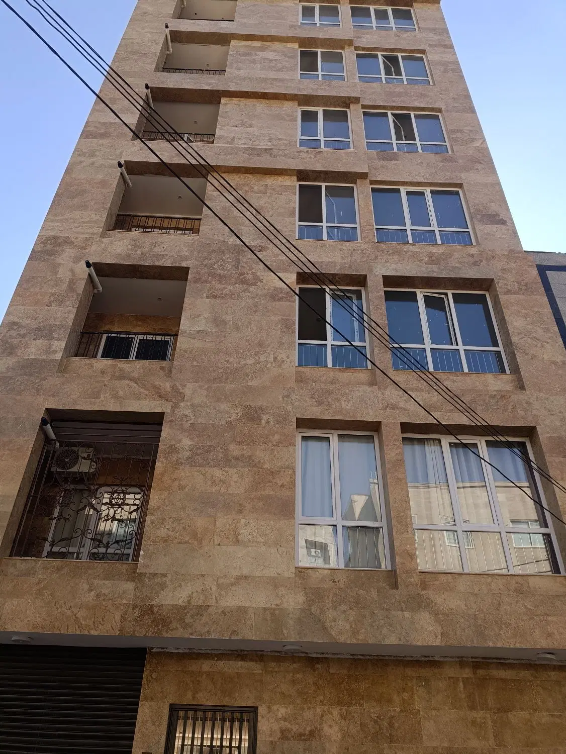 آپارتمان ۱۶۰ متری (عصمتیه)