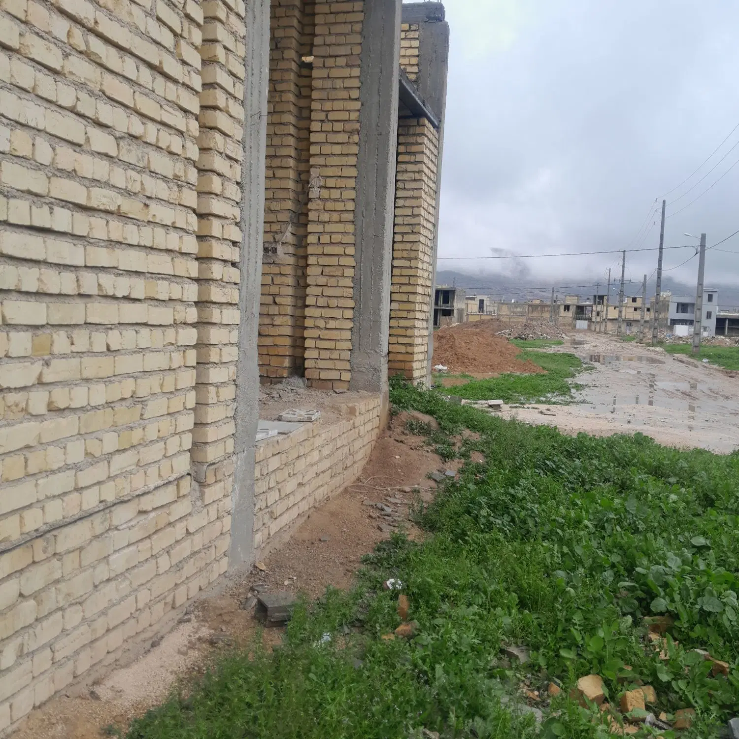 زمین 4دیواری