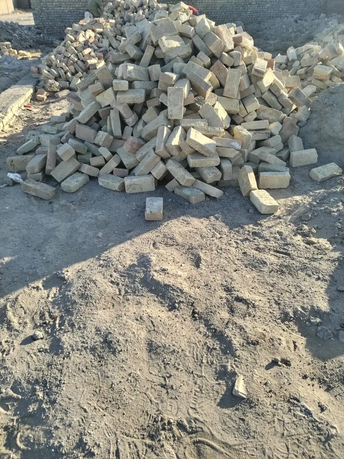 زمین فروشی