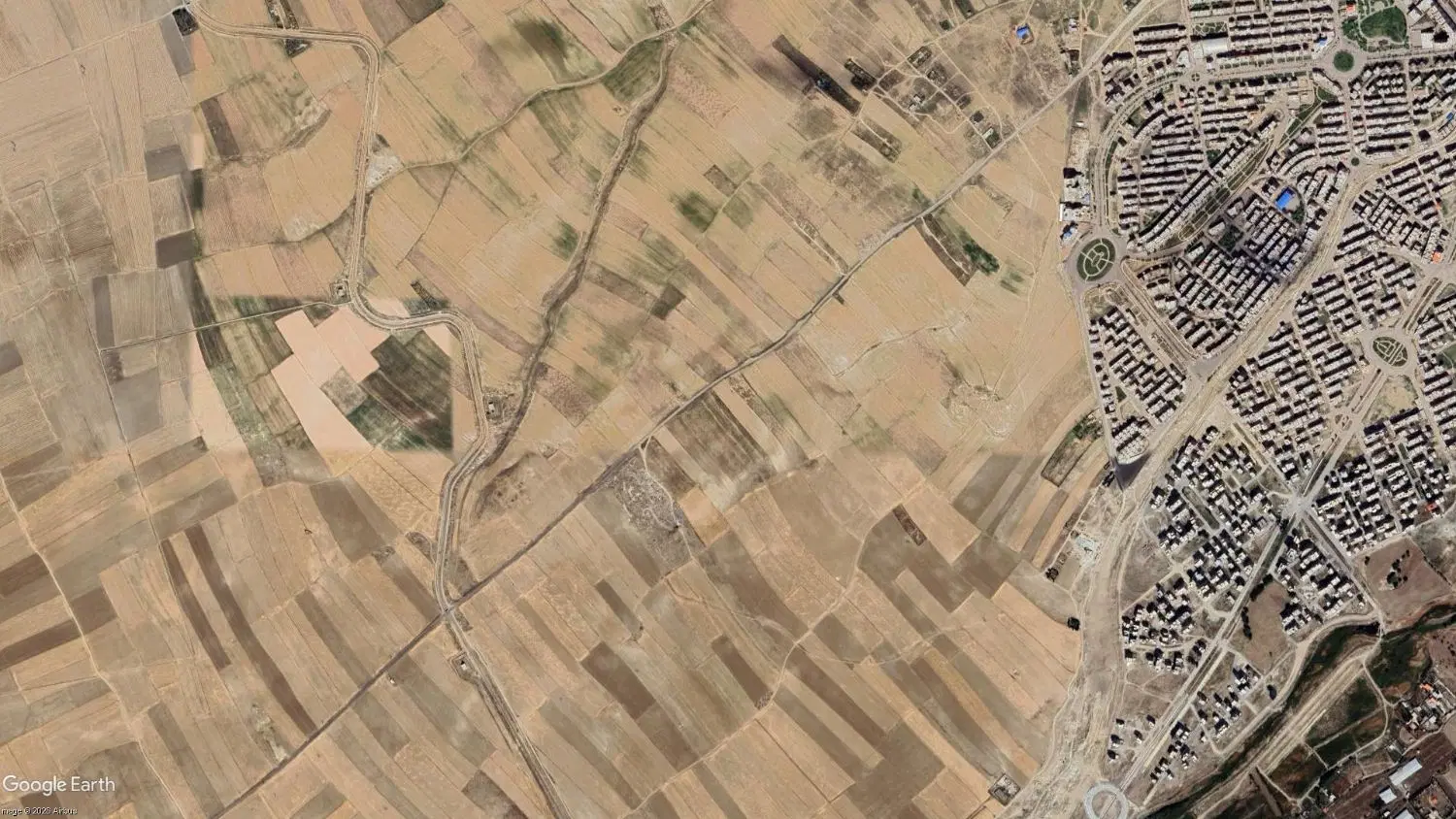 زمین داخل کمربندی سوم