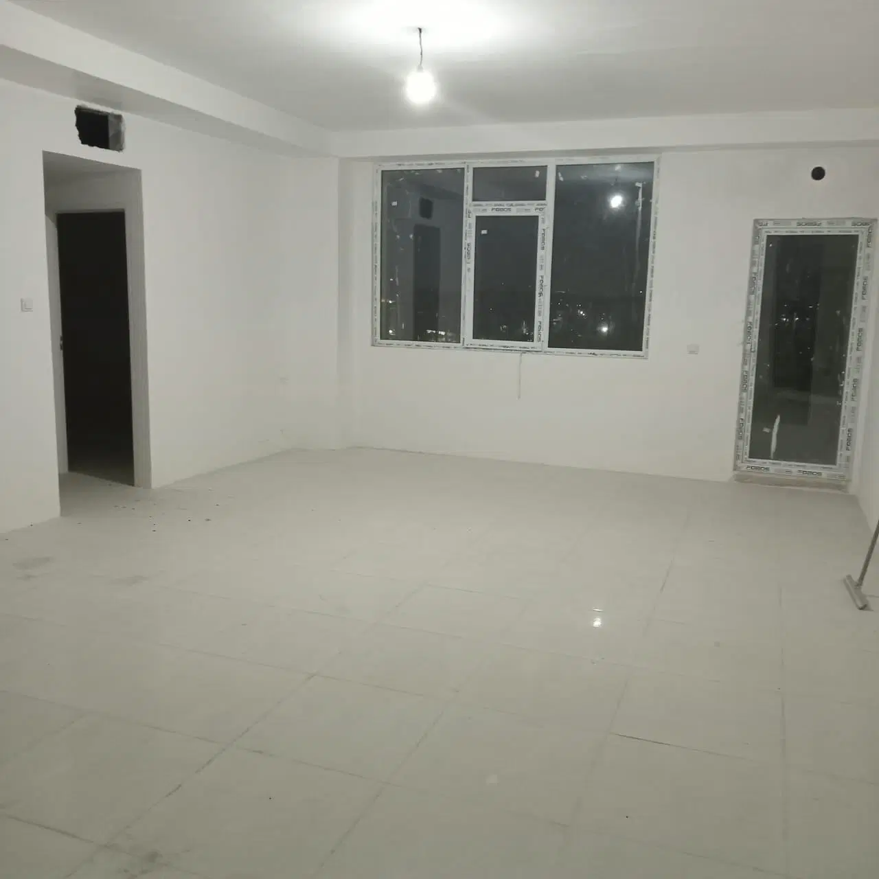 آپارتمان 2 خواب،نوساز،اول بلوار جلال لو