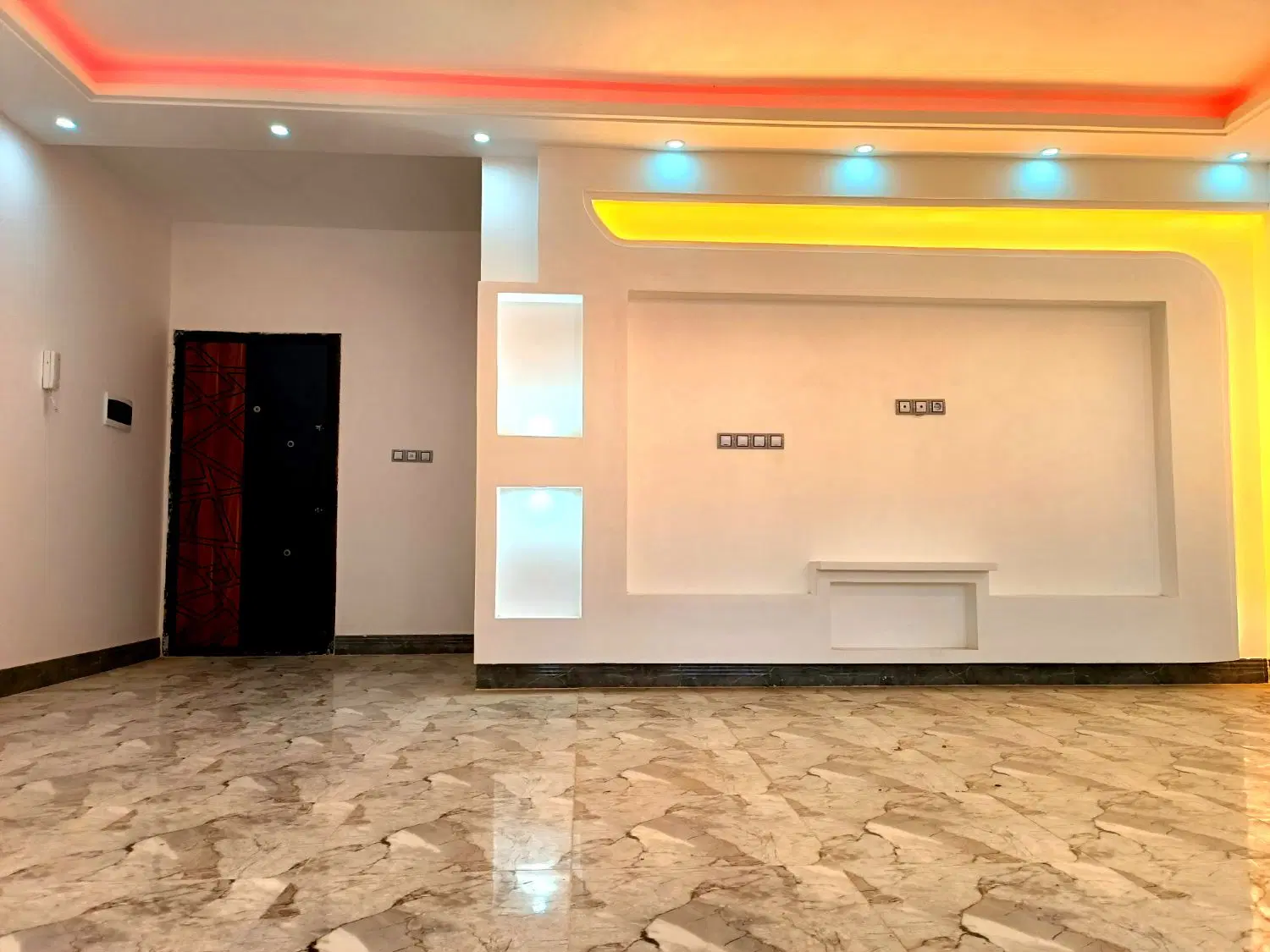 منزل خونه اپارتمان مسکن زمین اسکلت خانه کشنده
