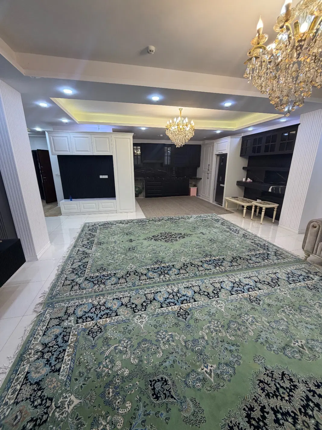 فروش آپارتمان سه خوابه