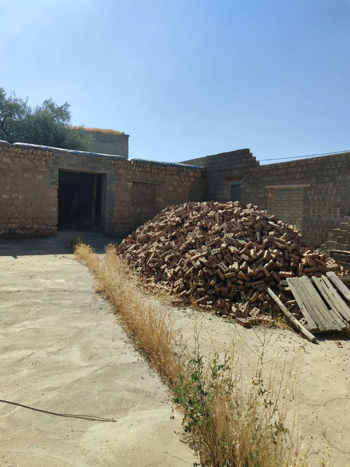 فروش زمین روستای جوان م رد بوکان