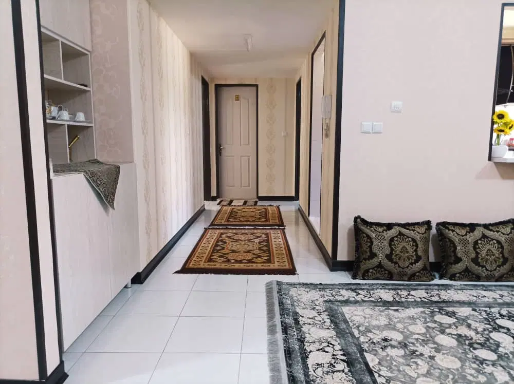 آپارتمان ۹۰ متری در مجتمع مهر نگین