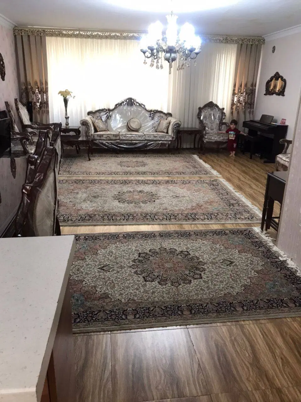 فروش ۱۰۰ متر تک واحدی وحیدیه