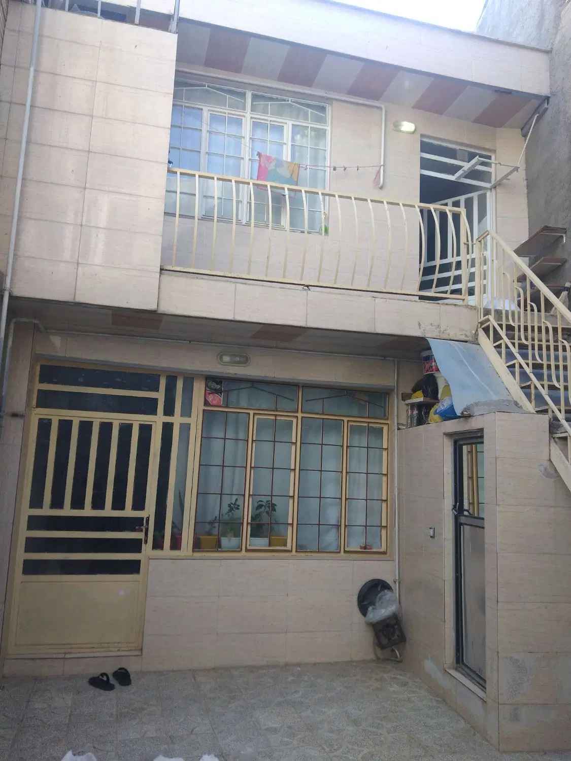 خانه اجاره ای 2طبقه