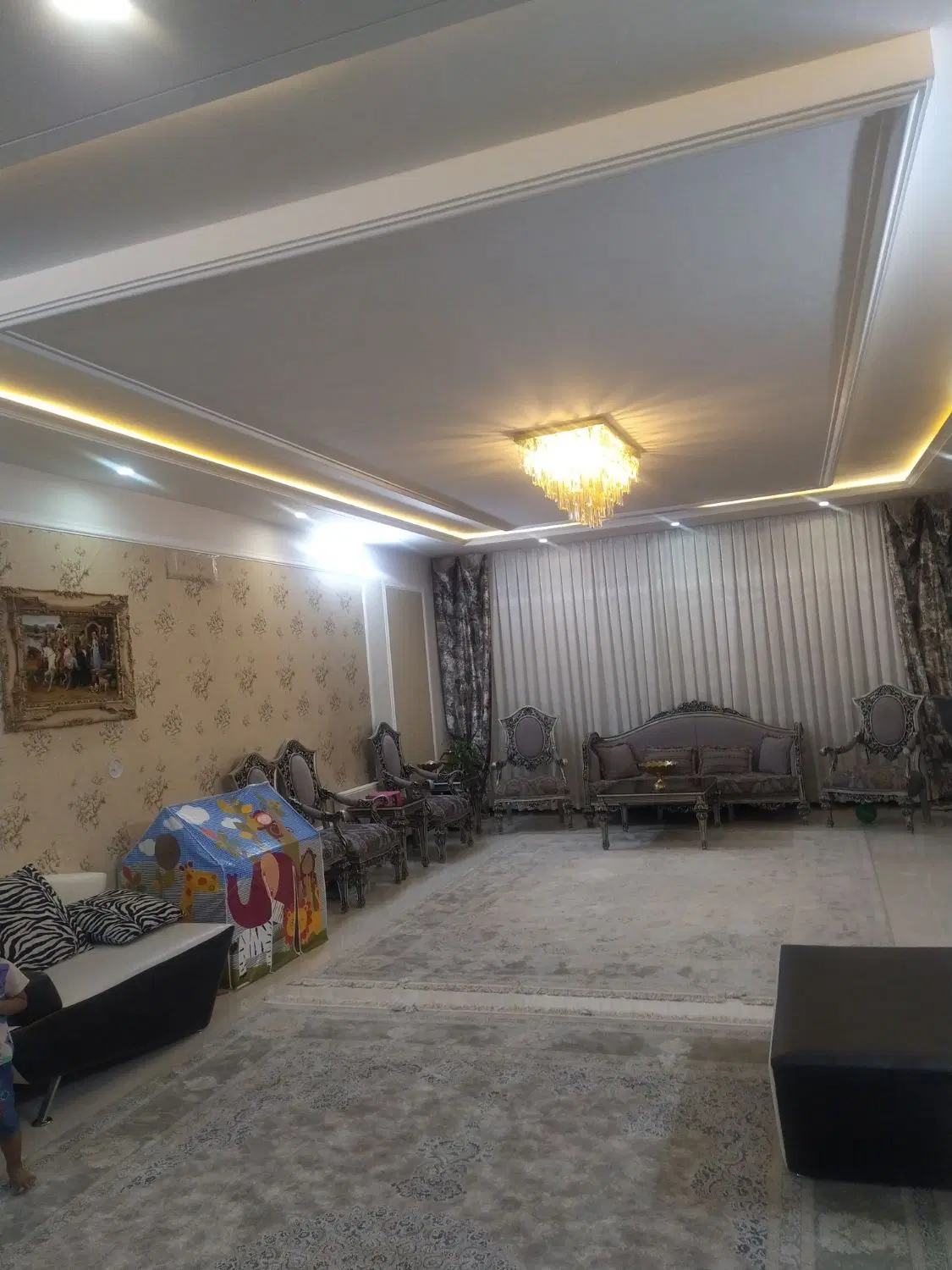 آپارتمان 3 خوابه در دکتر حسابی شمالی