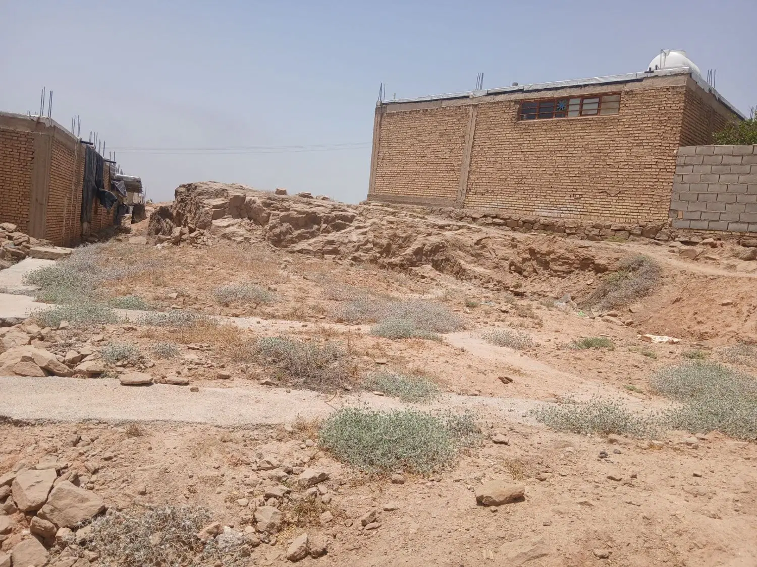 زمین مسکونی