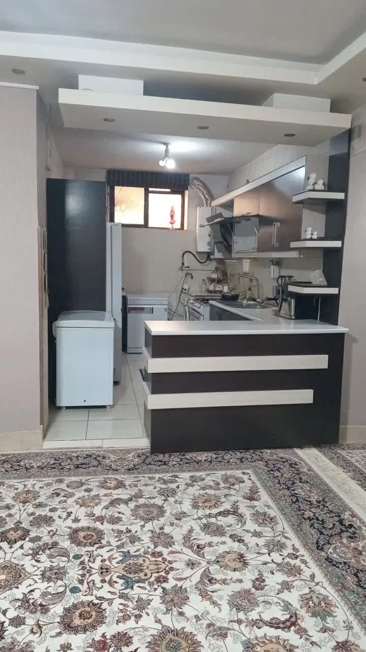 رهن و اجاره منزل  ویلای  طبقه اول محله ب ۸
