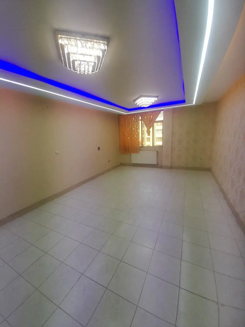 فروش دوخواب طبقه همکف حیاط اختصاصی