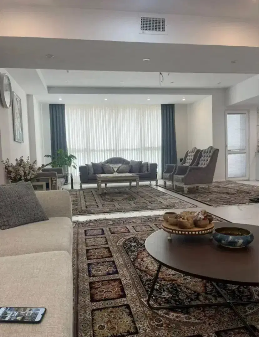 ۱۰۰متری سند دار پارکینگ‌ اختصاصی