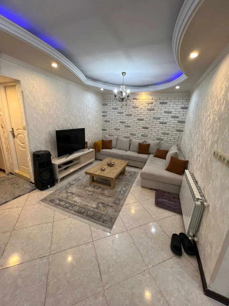 ۸۰ متری فول امکانات پارکینگ‌ دار